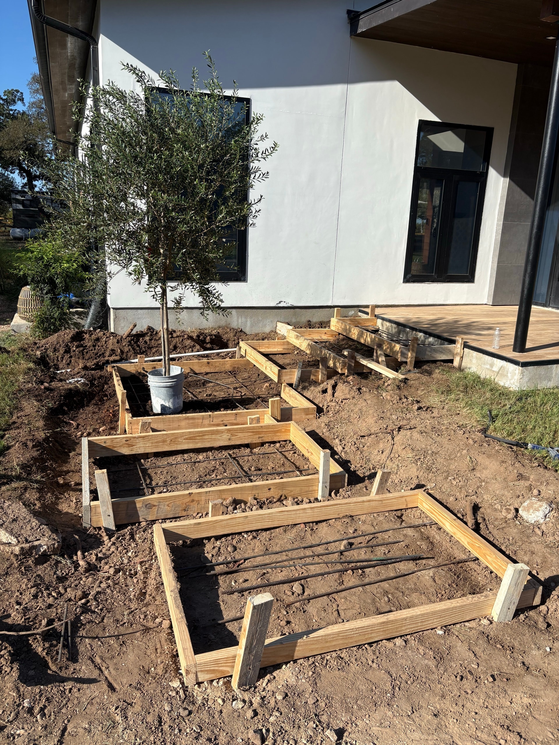 Floating Concrete Steps – Bastrop, TX