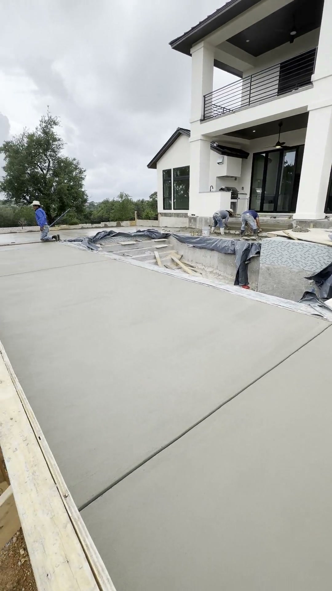 West Lake Pool & Patio Pour